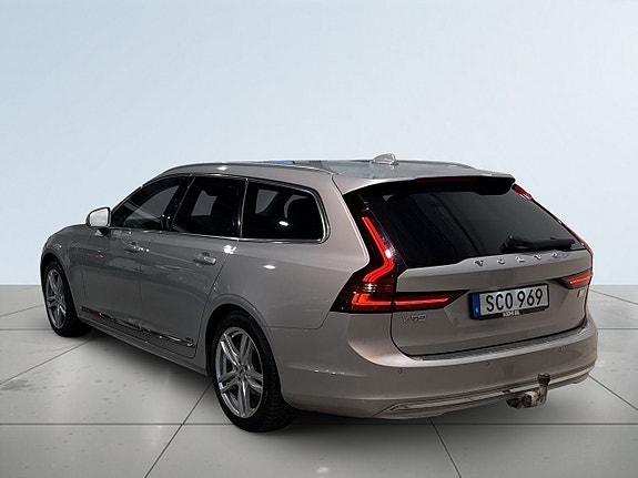 Volvo V90 4 of 20