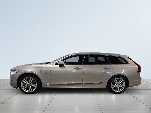 Volvo V90 3 of 20