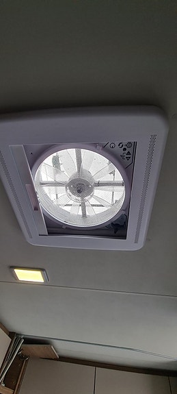 Knaus 500 KD sport "3vånings-säng, lufttält, markis" 15 of 16