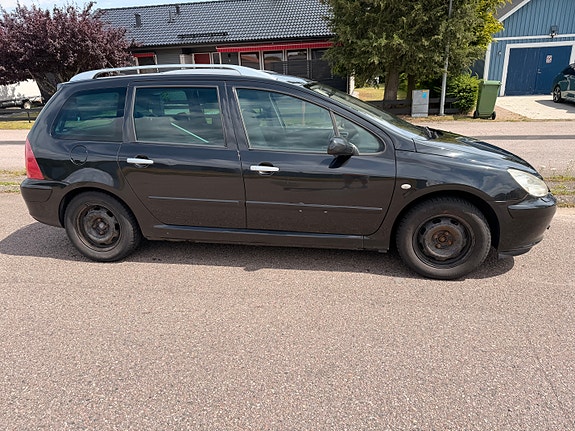 Peugeot 307 SW 3 of 5