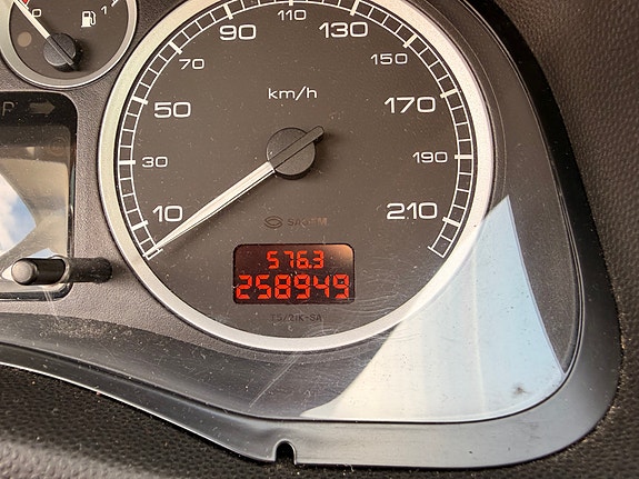 Peugeot 307 SW 5 of 5