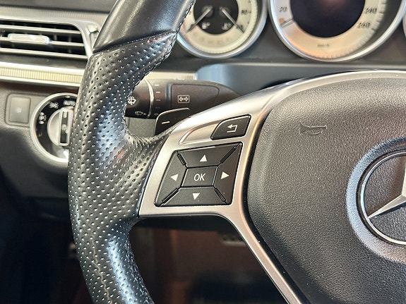 Mercedes-Benz E220 20 of 30