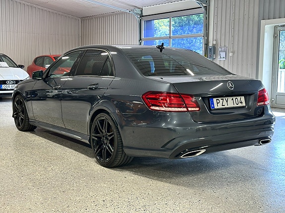 Mercedes-Benz E220 6 of 30