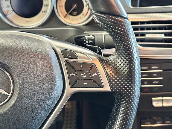 Mercedes-Benz E220 21 of 30