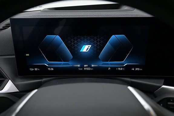 BMW i4 9 of 27