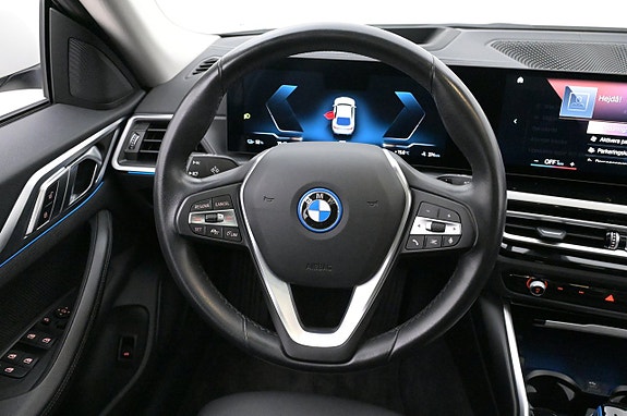 BMW i4 7 of 27