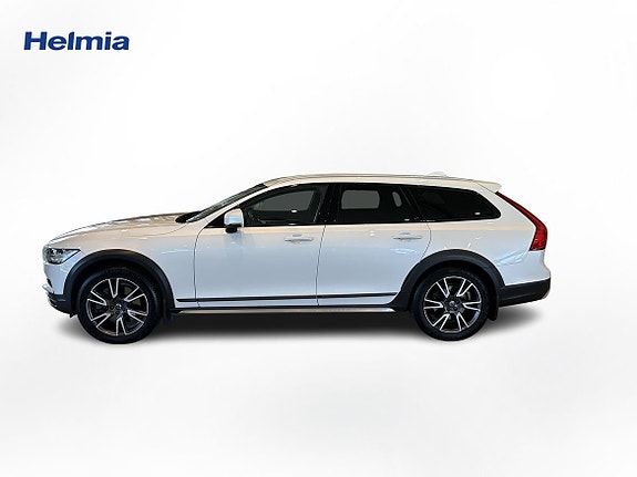 Volvo V90 Cross Country 2 of 5