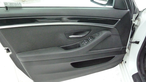 BMW 520d 11 of 13