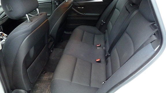 BMW 520d 9 of 13