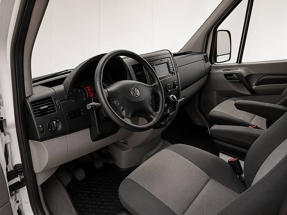 Volkswagen Crafter 3 of 9