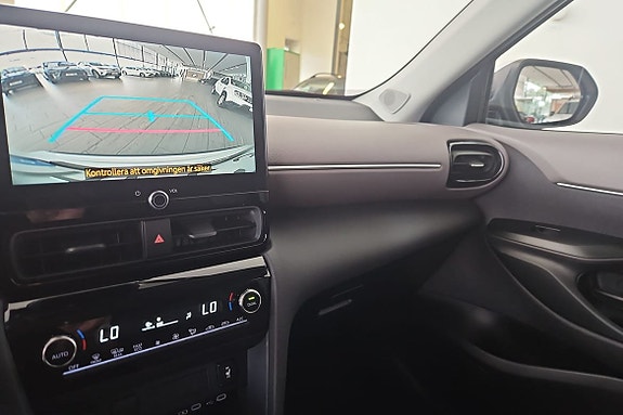 Toyota Yaris Cross 15 of 16