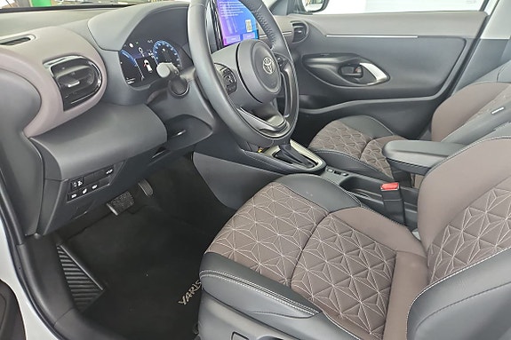 Toyota Yaris Cross 14 of 16