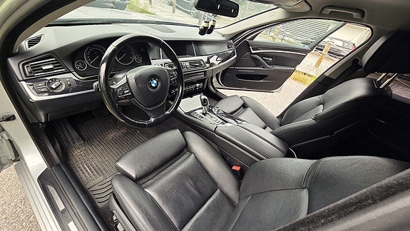 BMW 520d 3 of 26