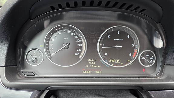 BMW 520d 15 of 26