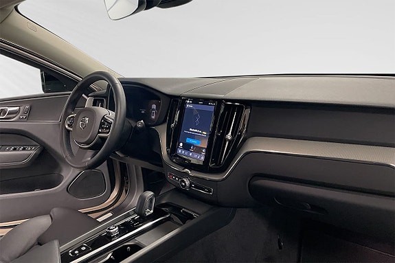 Volvo XC60 6 of 10