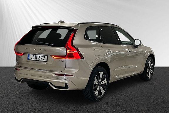 Volvo XC60 3 of 5