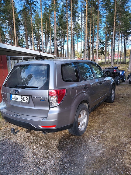 Subaru Forester 3 of 5