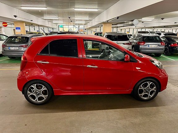Kia Picanto 4 of 5