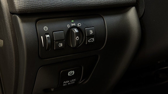 Volvo XC60 14 of 22