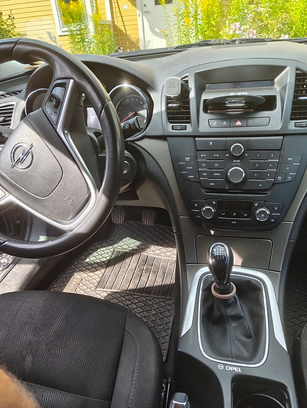 Opel Insignia 4 of 4