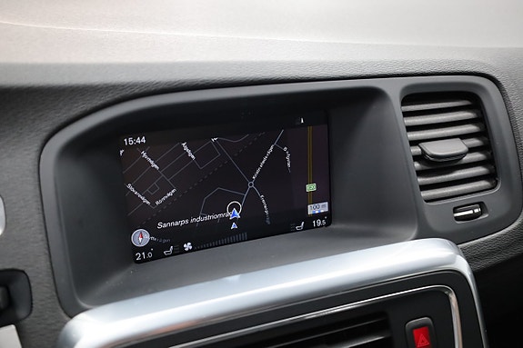 Volvo V60 25 of 26