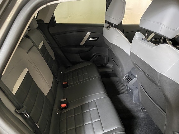 Citroen C4 10 of 12