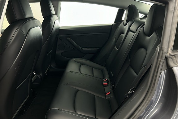 Tesla Model 3 12 of 25