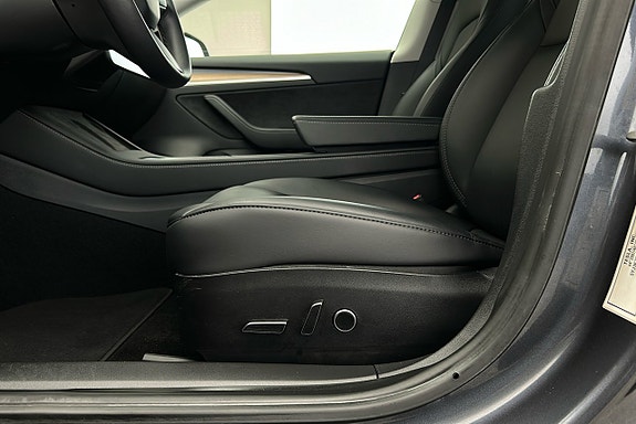 Tesla Model 3 17 of 25