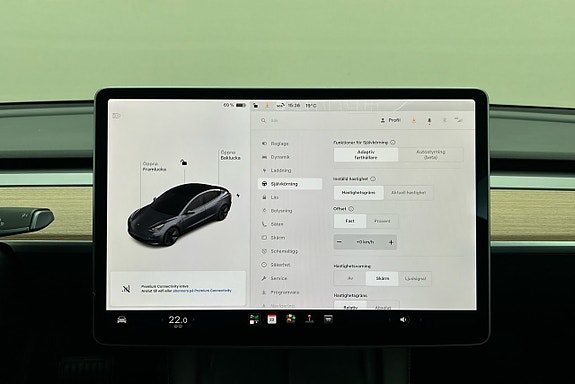 Tesla Model 3 23 of 25
