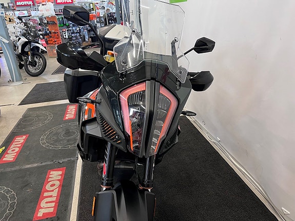 KTM 1290 Super Adventure S 5 of 5