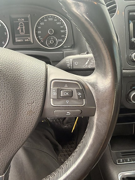 Volkswagen Tiguan 11 of 16