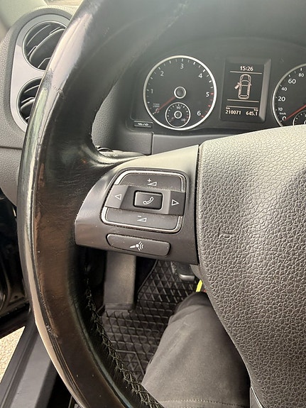 Volkswagen Tiguan 10 of 16