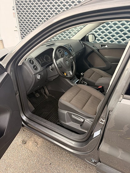 Volkswagen Tiguan 7 of 16