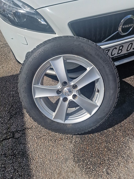 Volvo V40 8 of 8