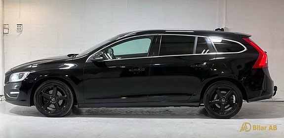 Volvo V60 4 of 5