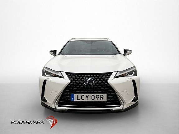 Lexus UX250h 2 of 30