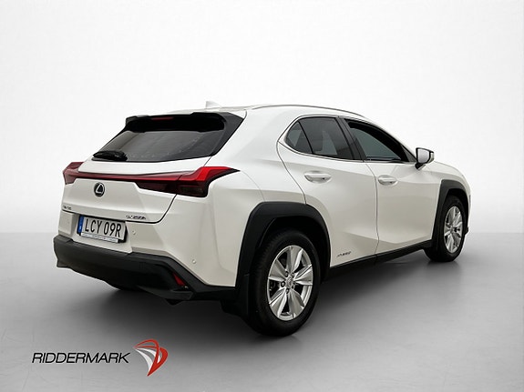 Lexus UX250h 8 of 30
