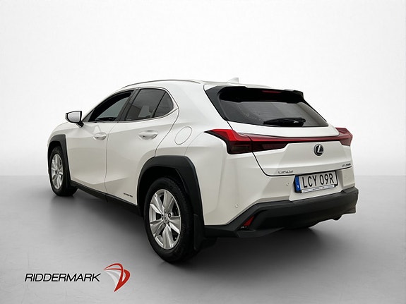 Lexus UX250h 6 of 30