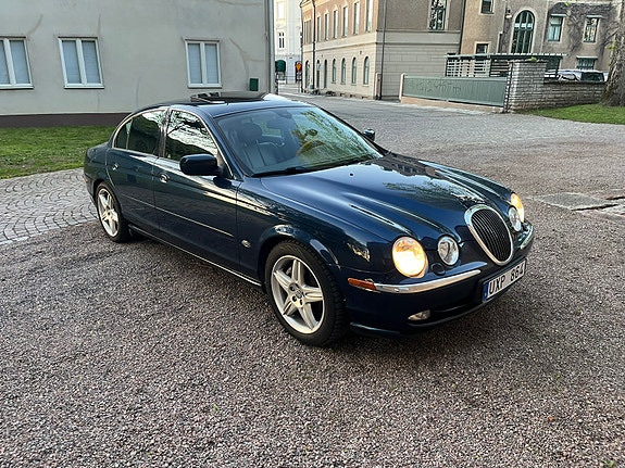 Jaguar S-TYPE 4 of 5
