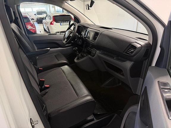 Peugeot Expert 8 of 10