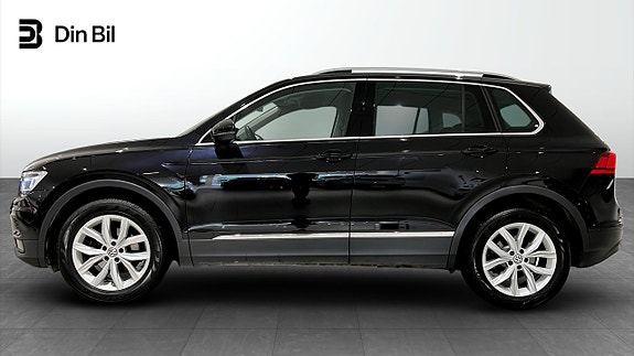 Volkswagen Tiguan 2 of 5