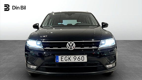 Volkswagen Tiguan 4 of 5