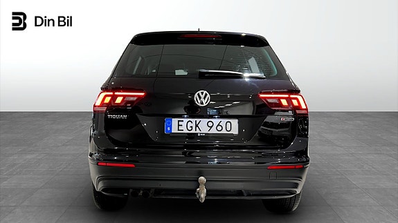Volkswagen Tiguan 5 of 5
