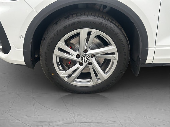 Volkswagen T-Roc 23 of 27