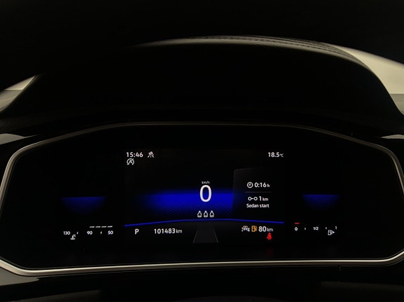 Volkswagen T-Roc 13 of 27