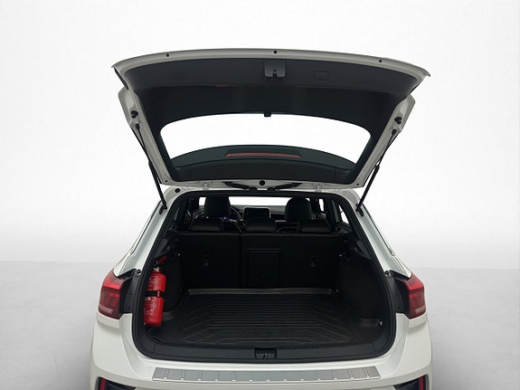 Volkswagen T-Roc 22 of 27