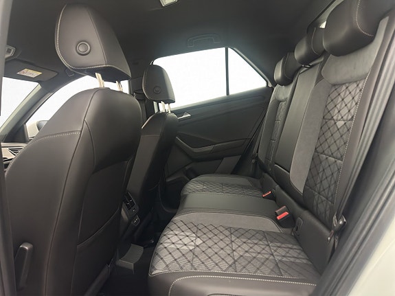 Volkswagen T-Roc 19 of 27