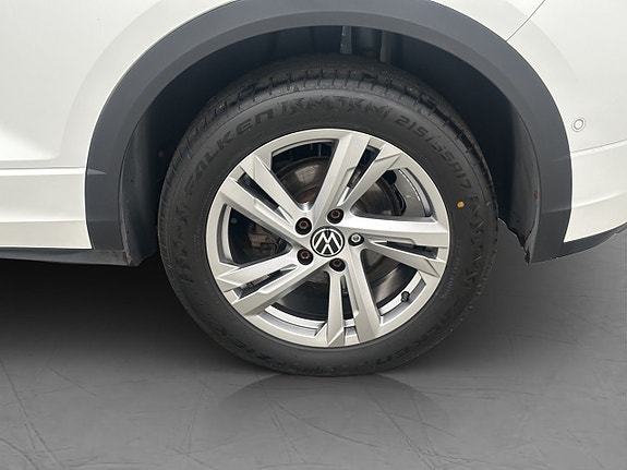 Volkswagen T-Roc 24 of 27
