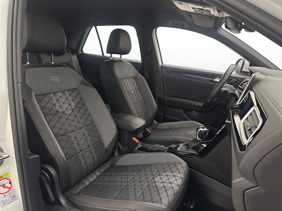 Volkswagen T-Roc 20 of 27