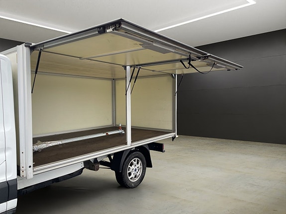 Ford Transit 11 of 24
